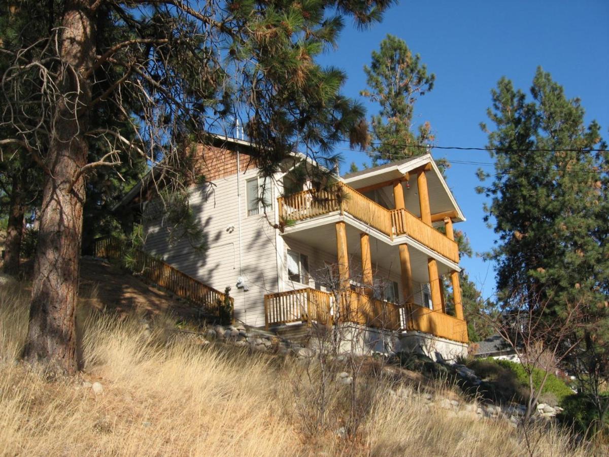 Guest house Pinewood Peachland
